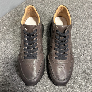 รองเท้าหนังผู้ชายทำมือ รองเท้าหนังวัวผูกเชือกสำหรับผู้ชาย รองเท้าทางการคลาสสิกสำหรับธุรกิจ ทนทานต่อการใช้งาน - Product Image 2