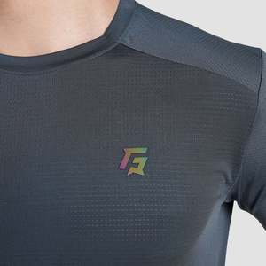 T-shirt de performance 100 % polyester léger 240g en tissu tricoté couleur anthracite avec impression sérigraphique pour l'exercice - Product Image 6