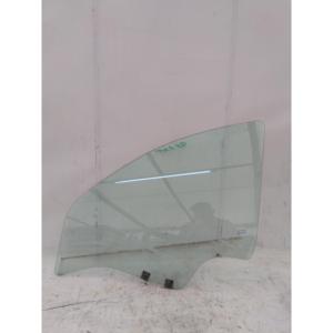 Vitre avant gauche inférieure DACIA Duster 1ère Série 8200733023 (10>17) - Product Image 1