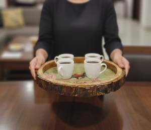 Bandeja de Servicio Decorativa, Ecológica, Duradera y Multiusos con Diseño de Madera para el Hogar, la Cocina y el Desayuno - Product Image 6