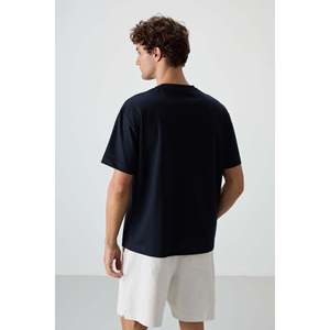 T-shirt pour homme en coton 100% bleu marine, coupe ample texturée épaisse et motif imprimé - 88368 - Product Image 2