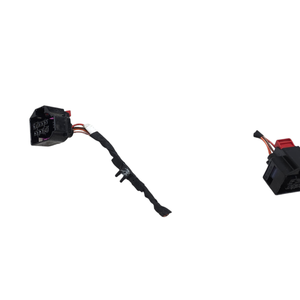 Fixations de phares avant droit et gauche CUPRA Formentor Série Essence 1500 (20>) - Product Image 2
