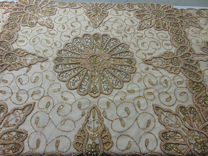 Chemin de table perlé au meilleur prix en Inde Linge de table décoratif fabriqué à la main avec des perles complexes pour le salon à manger - Product Image 5