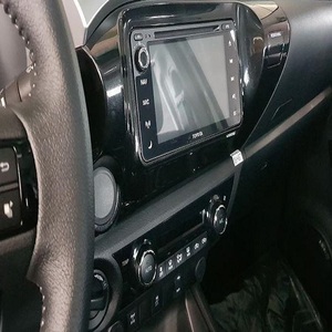 Camioneta Hilux Diésel Turbo Automática con Volante a la Izquierda, Tracción en las Cuatro Ruedas, AWD Adventure Revo 2016-2020, Tapicería de Cuero Claro, Techo Corredizo R18 - Product Image 3
