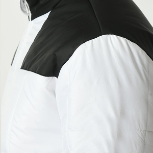 Nouvelles vestes matelassées en duvet pour hommes à col montant et fermeture éclair intégrale avec logo personnalisé en couleur unie - Product Image 3