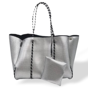 Sac fourre-tout imperméable en néoprène de grande taille pour femmes, style bohème, poche intérieure, fermeture à cordon, décorations en chaînes pour la plage/l'été - Product Image 1