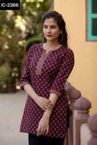 Precio al por mayor Casual Daily Wear Party Wear Colecciones Short Cotton Printed Kurtis New Salwar Kameez Trajes para mujeres Indian - Product Image 2