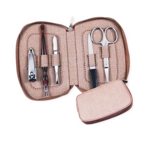 Kit de pédicure professionnel en acier inoxydable de haute qualité, Kit de voyage de soins personnels, ensemble de manucure avec rangement en cuir 6 pièces - Product Image 5
