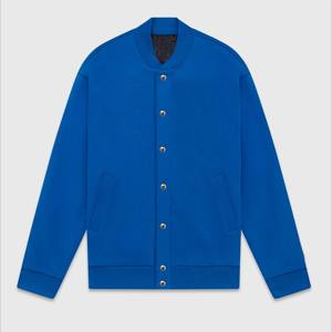 เสื้อแจ็กเก็ตขนแกะสวมใส่สบายและมีสไตล์เหมาะสำหรับสวมใส่สบายและเป็นทีม - Product Image 1