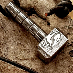 สร้อยคอจี้เหล็กดามัสกัสงานแฮนด์เมด ดีไซน์ล่าสุด รูปทรงค้อนเหล็ก ทำด้วยมือ - Product Image 3