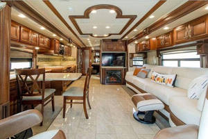 Sử dụng 2016 Cuộc Cách Mạng huấn luyện viên AM-erican 39A - Product Image 4