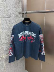 เสื้อยืดแขนยาวคอกลมทรงโอเวอร์ไซส์สำหรับผู้ชายจาก Vesta Garments ลายพิมพ์ลำลอง ผลิตจากโพลีเอสเตอร์/คอตตอน ใส่สบาย เป็นมิตรกับสิ่งแวดล้อม เหมาะสำหรับฤดูใบไม้ร่วง - Product Image 3