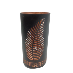 Pot à bougie décoratif antique de couleur noire de support votif de fer pour la décoration de salon et de table faite à la main - Product Image 1