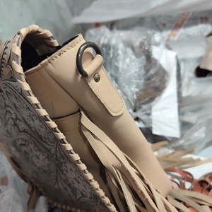 Bolso Bandolera de Cuero Genuino de Primera Calidad, Estilo Bohemio Occidental para Mujer, con Borlas, Flores, Cremallera, Portátil, para Viajes Diarios de Otoño - Product Image 3