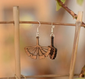 Boucles d'oreilles en bois-Bijoux en bois faits à la main, Boucles d'oreilles pendantes de luxe pour femmes - Product Image 4
