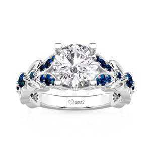 Anillo Jeulia Vintage con diseño de mariposa y diamantes de talla princesa, hecho a mano en platino. - Product Image 2