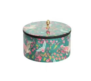 Charmant ensemble de marmites rondes à motifs floraux avec couvercles en acier inoxydable et base en bois idéal pour garder les aliments au chaud avec style - Product Image 1