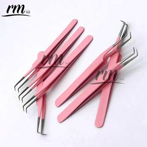 Pince à épiler pour extensions de cils en acier inoxydable RMI Wholesale, pointe argentée et poignée plane, pince à épiler rose poudré - Product Image 5