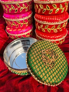 Caja de dulces indios de 250, 500 gramos, regalo de Mithai Laddoo para bodas Holi, favores de inauguración de la casa de Diwali, contenedor decorativo de acero a granel - Product Image 4