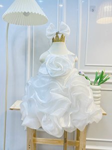 Vestido de niñas de alta calidad para ocasiones especiales, muchas capas, tela de gasa, forro de algodón, diseño Halter, suministro ODM de Vietnam - Product Image 3