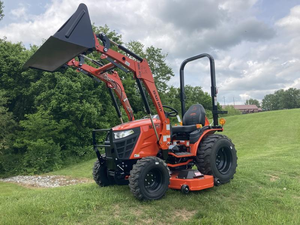 Tractor BAD BOY 2026, 4035CH 1025 con Cargador Compacto - 25 HP de Potencia y Fuerza de Elevación, con Plataforma de Corte de 60 Pulgadas - Product Image 2