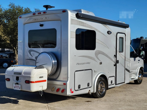 Autocaravana P-L-E-A-S-U-R-E RV W-A-Y-PURSUIT 2015 USADA EN BUEN ESTADO, DISPONIBLE PARA LA VENTA - Product Image 6