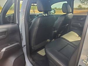 Toyota Tacoma TRD Off-Road Double Cab 4x4 V6 2019, puissance, ciment, principalement non modifiée - Product Image 3