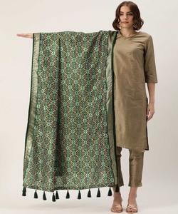Boutique Robe Style Fourchette Avec Dupattas Pakistanais Salwar Kameez Costume pour les Femmes Élégant Mariage et Eid Wear - Product Image 5