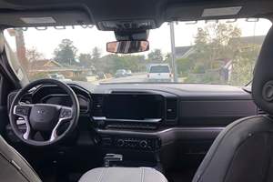 SUPER LIMPIO 2024 CHE-VRO-LET SIL-VE-RA-DO 1500 CREW CAB RST BLACK WIDOW 4X4 LISTO PARA ENVIAR - Product Image 4