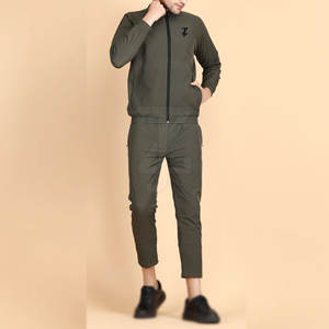 Survêtement pour homme confortable et léger, conçu pour les activités quotidiennes, style décontracté et urbain - Product Image 3