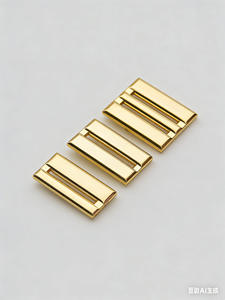 Insignias de Oro de Alto Brillo con 1/2/3 Barras |   Insignias Metálicas Personalizadas para Uniformes con Cierres de Mariposa - Product Image 4