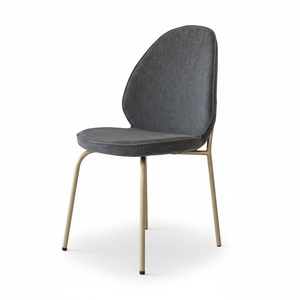 Silla de comedor MONZA, elegante y moderna, de terciopelo, con tapicería cómoda y una estructura metálica dorada resistente. - Product Image 2