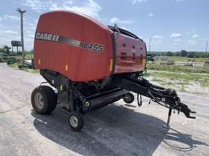 Mini empacadora de heno redonda bastante usada y de nueva IH-RB455-16954 con caja de cambios y motor de alta productividad de origen estadounidense - Product Image 4