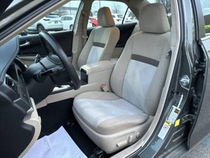 Toyota 2012 d'occasion. Camry LE - Product Image 3