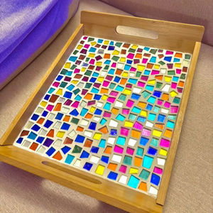 Plateau moderne en bois de noyer pouf avec poignées plateau de service pour la décoration de salon idée cadeau pour la maison - Product Image 1