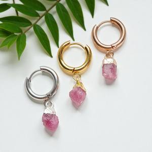 Pendientes de Aro de Plata 925 con Turmalina Rosa Cruda, Piedra de Nacimiento - Product Image 4