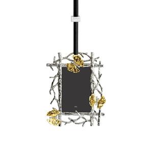 Cadre photo en métal au design unique adapté à la présentation de photos mémorables dans l'intérieur de la chambre ou du couloir - Product Image 2