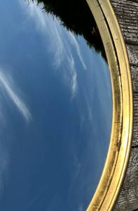 Miroir rond appelé « œil de sorcière » de style Napoléon III, cuivre patiné doré - Product Image 4