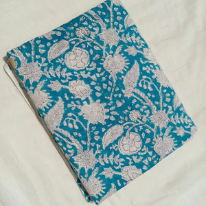 ผ้าบล็อกพิมพ์ด้วยมือผ้าฝ้าย100% มีดีไซน์อินเดียแบบดั้งเดิมเสื้อผ้าถักในสีที่มีน้ำหนักเบาผลิตโดยช่างฝีมือ - Product Image 1