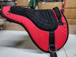 Sous-selle de cheval de qualité supérieure Rider's Trust en gros, 1,5 mm d'épaisseur, coussin d'étrier en PVC, doublure en polaire, cuir suédé - Product Image 3