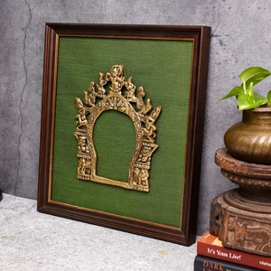 Premium Brown Royal Design Metal Photo <b>Frame</b> Vintage Style Decorative Piece for Home Office Wall Display or Special Gifts - Product Image 2