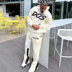 Conjunto de chándal personalizado OEM para hombre 2025, Sudadera con capucha con borde de dobladillo crudo con estampado de algodón transpirable, pantalón para correr, dos piezas acampanadas apiladas con capucha - Product Image 2