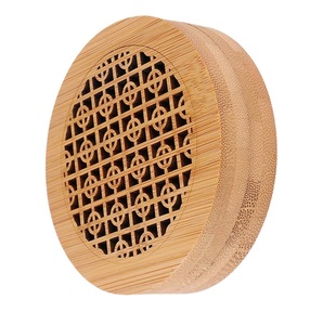 Brûleur d'encens rond d'intérieur en bois avec treillis de bois, boîte d'aromathérapie de bureau en bois d'agar sculpté à la main avec Firepr - Product Image 1