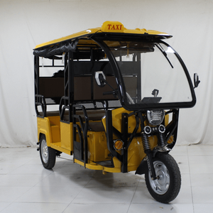 Triciclo Eléctrico Cerrado para 4 Pasajeros, Potencia de 200-250W, 60V - Product Image 4