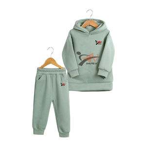 Ensemble de survêtement pour enfants imprimé d'hiver de haute qualité personnalisé avec capuche pour garçons Service OEM Taille personnalisée Placement du logo avant - Product Image 1