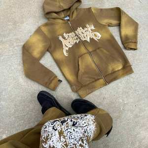 ชุดเซ็ตสเวตสูทผ้าฝ้ายซิปแบบใหม่ล่าสุด ปี 2026 แฟชั่นสตรีทแวร์สไตล์วินเทจ ล้างสีแบบแอซิด คุณภาพสูง สำหรับผู้ชาย - Product Image 2