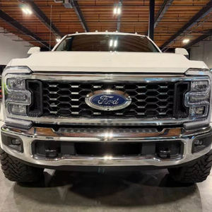 Nouveau pour 2023 : F-450 Super Duty Lariat Pickup avec transmission automatique, intérieur foncé, caméra de recul, galerie de toit métallique - Product Image 1