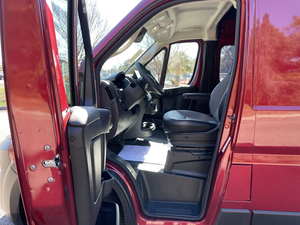 2024 High-Roof Long Wheelbase Cargo Delivery Van Automatic Gearbox Dark <b>Sliding</b> Door <b>Large</b> Storage Capacity Accident Free - Product Image 3