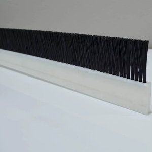 Industrial Strip <b>Brush</b> for Thread Combing - Product Image 1