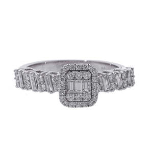 Anillo de diamantes de brillo radiante de oro blanco de 14 quilates Diamantes de corte redondo Baguette en Ajuste de canal de Halo Doble - Product Image 3